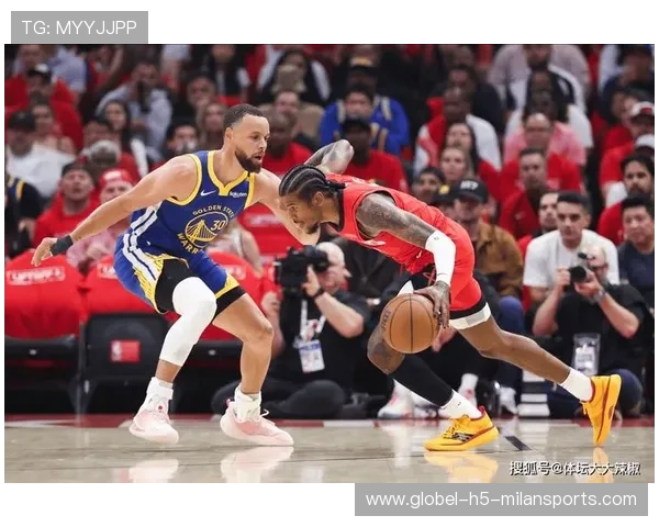 勇士赢球新秩序:板凳深度与防守态度双升级 勇士赢球新秩序:板凳深度与防守态度双升级