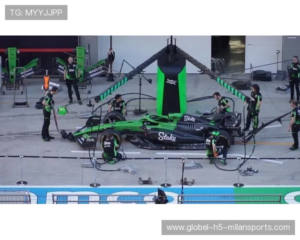 F1维修团队刷新换胎纪录，惊呆车迷